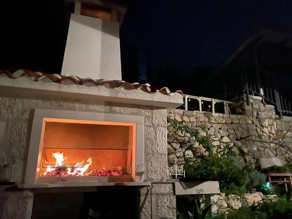 Mala Cele Apartment Podgora Bagian luar foto