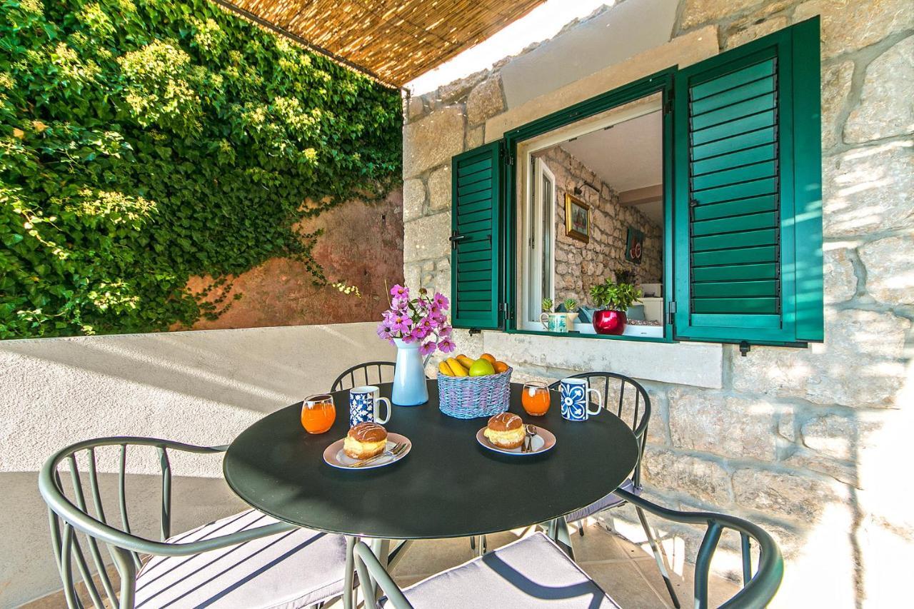 Mala Cele Apartment Podgora Bagian luar foto